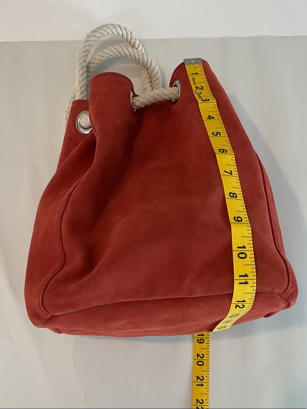 NWT Urban Outfitters Suede Drawstring Hobo Bag in Coral - Picture 12 of 16